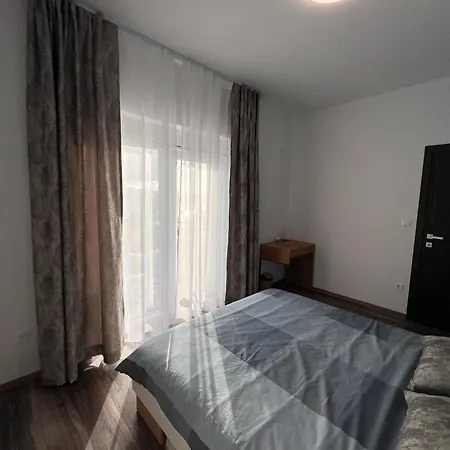 Appartement Luxury Apartman Mir *